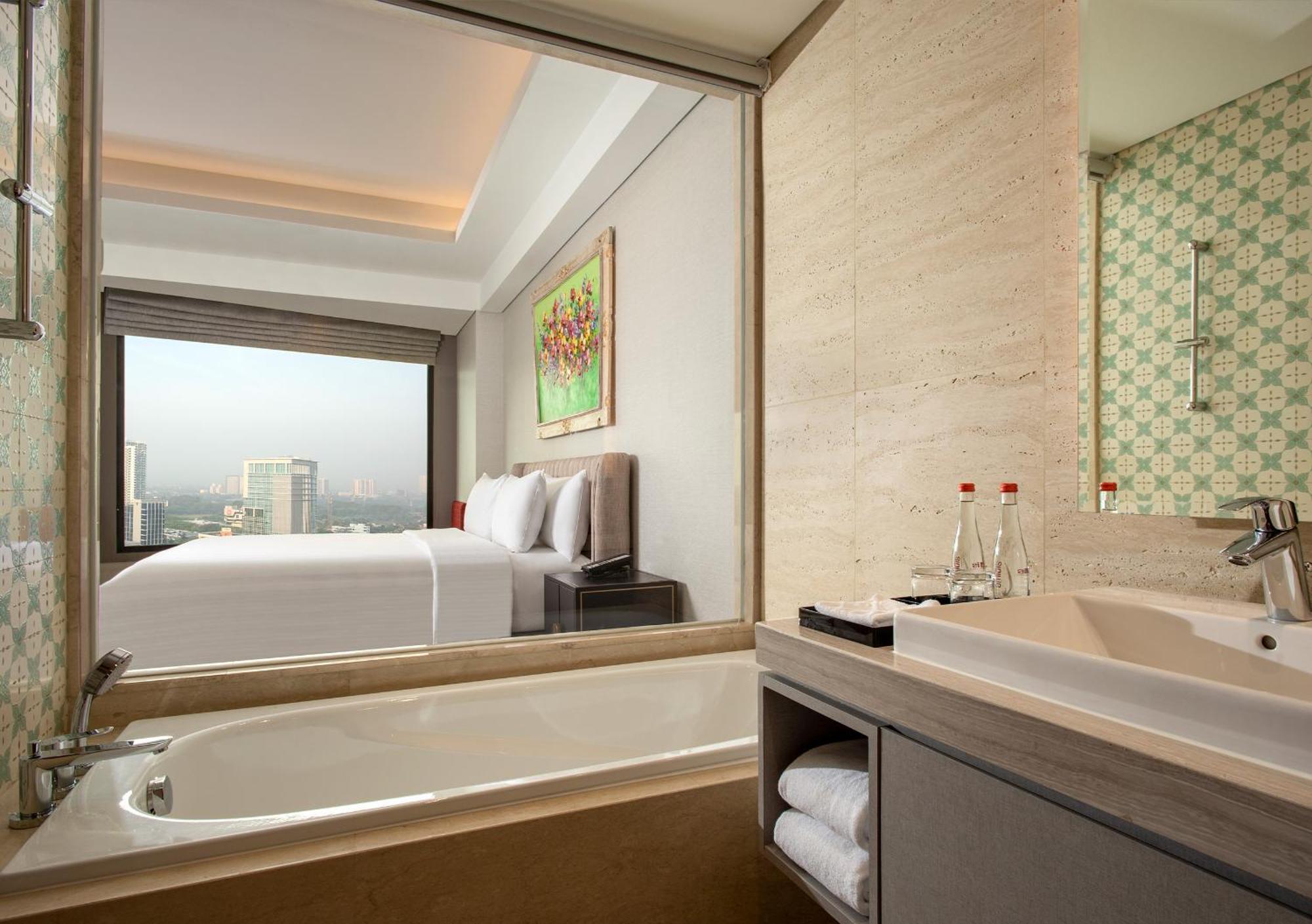 Trembesi Hotel Serpong Buitenkant foto