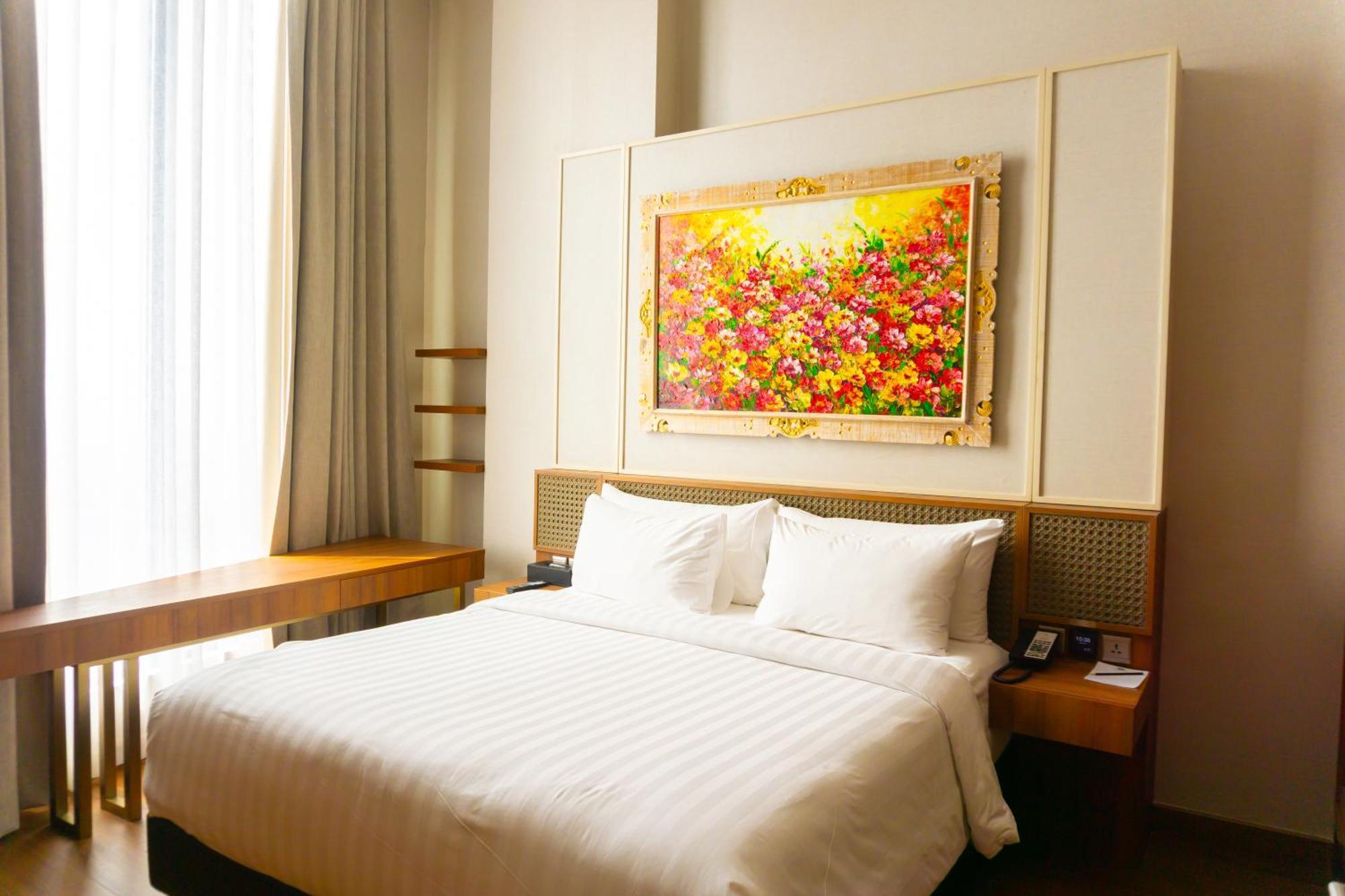 Trembesi Hotel Serpong Buitenkant foto