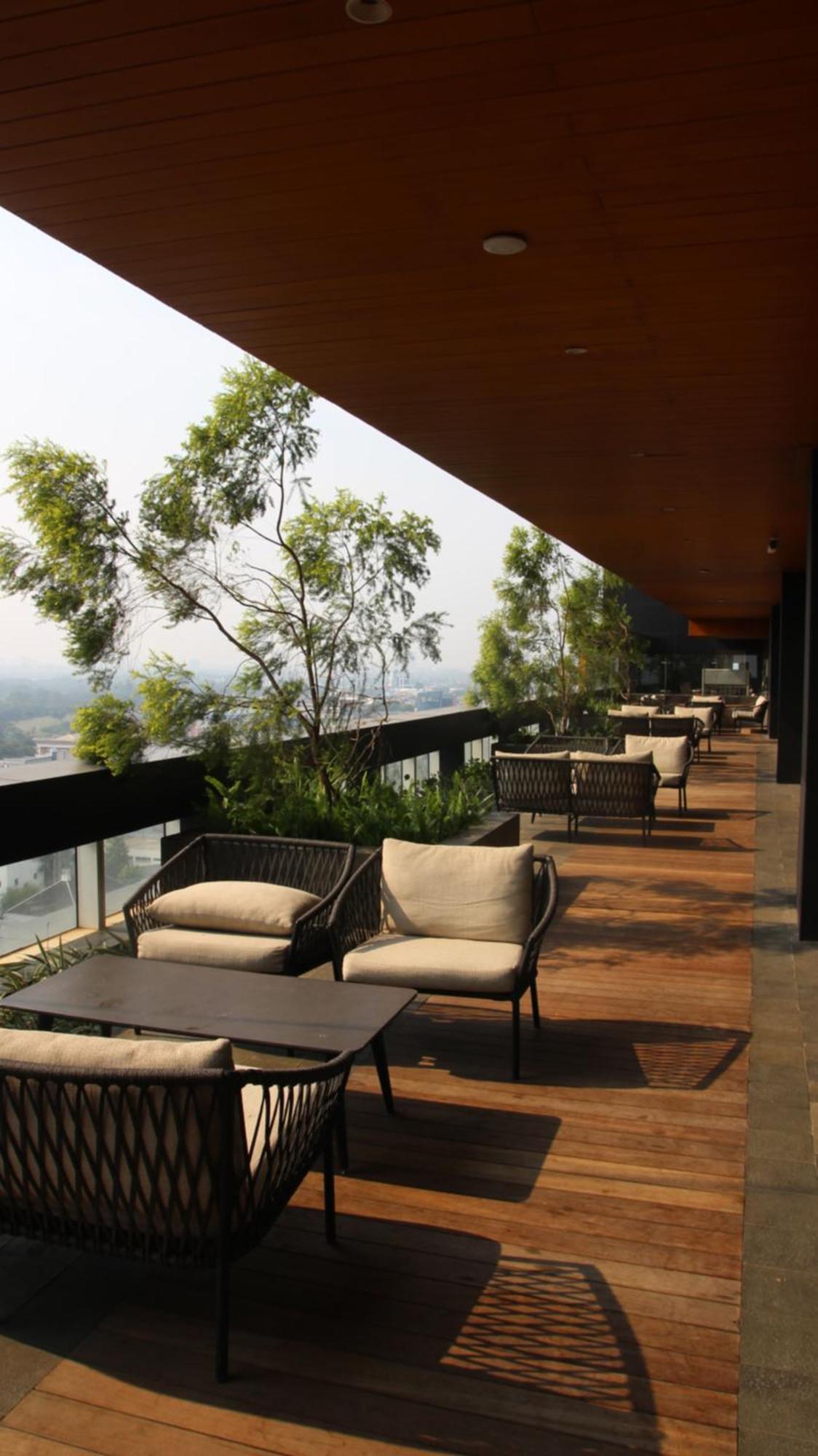 Trembesi Hotel Serpong Buitenkant foto